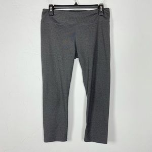 Fabletics Leggings Heathered Gray Cropped‎ Workout